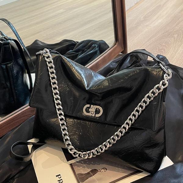 时尚复古大容量包包女2024新款单肩腋下包高级洋气通勤质感斜挎包