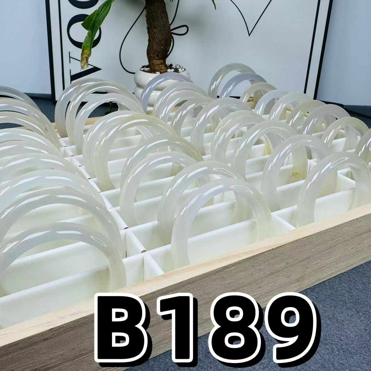 B189 玛瑙/玉髓手镯直播链接