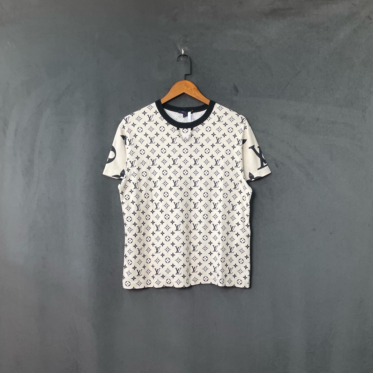 99新 LouisVuitton/路易威登 白色老花满印短袖