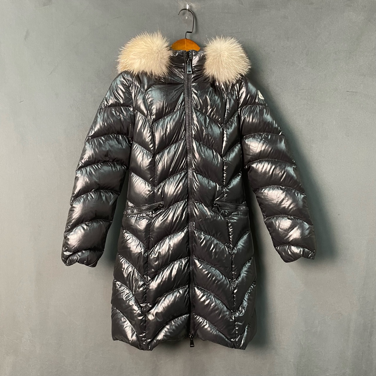 99新 MONCLER  黑色漆面羽绒服 1码