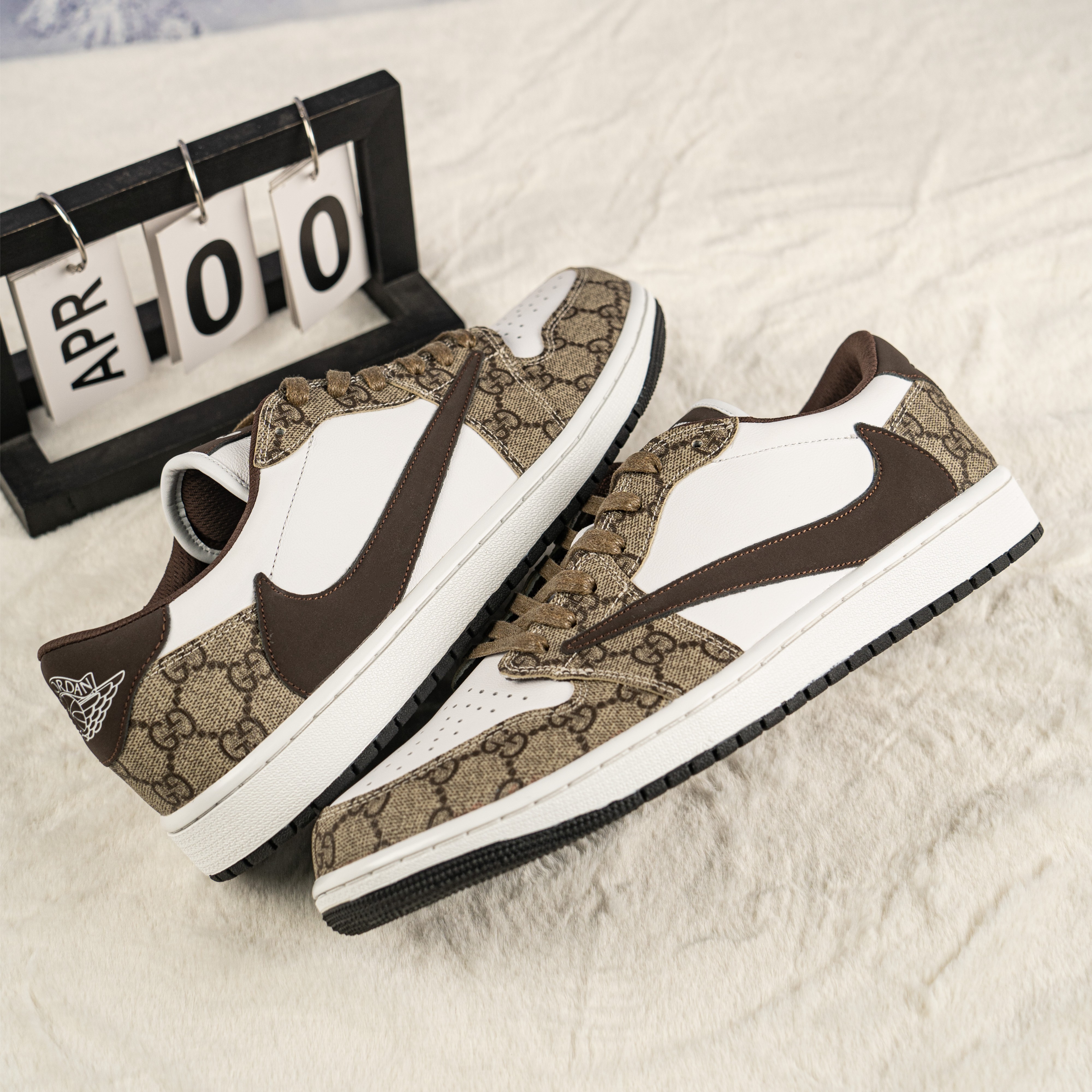 耐克/Nike-AJ1Low-轻奢米白-潮流复古运动鞋男女同款【定制球鞋】