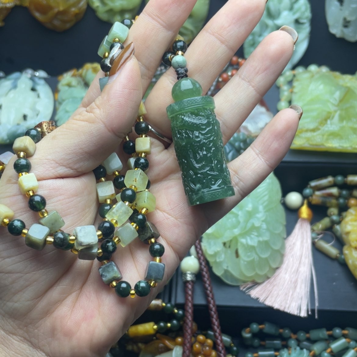 【闪购商品】蛇纹石玉颈饰未镶嵌秀****-