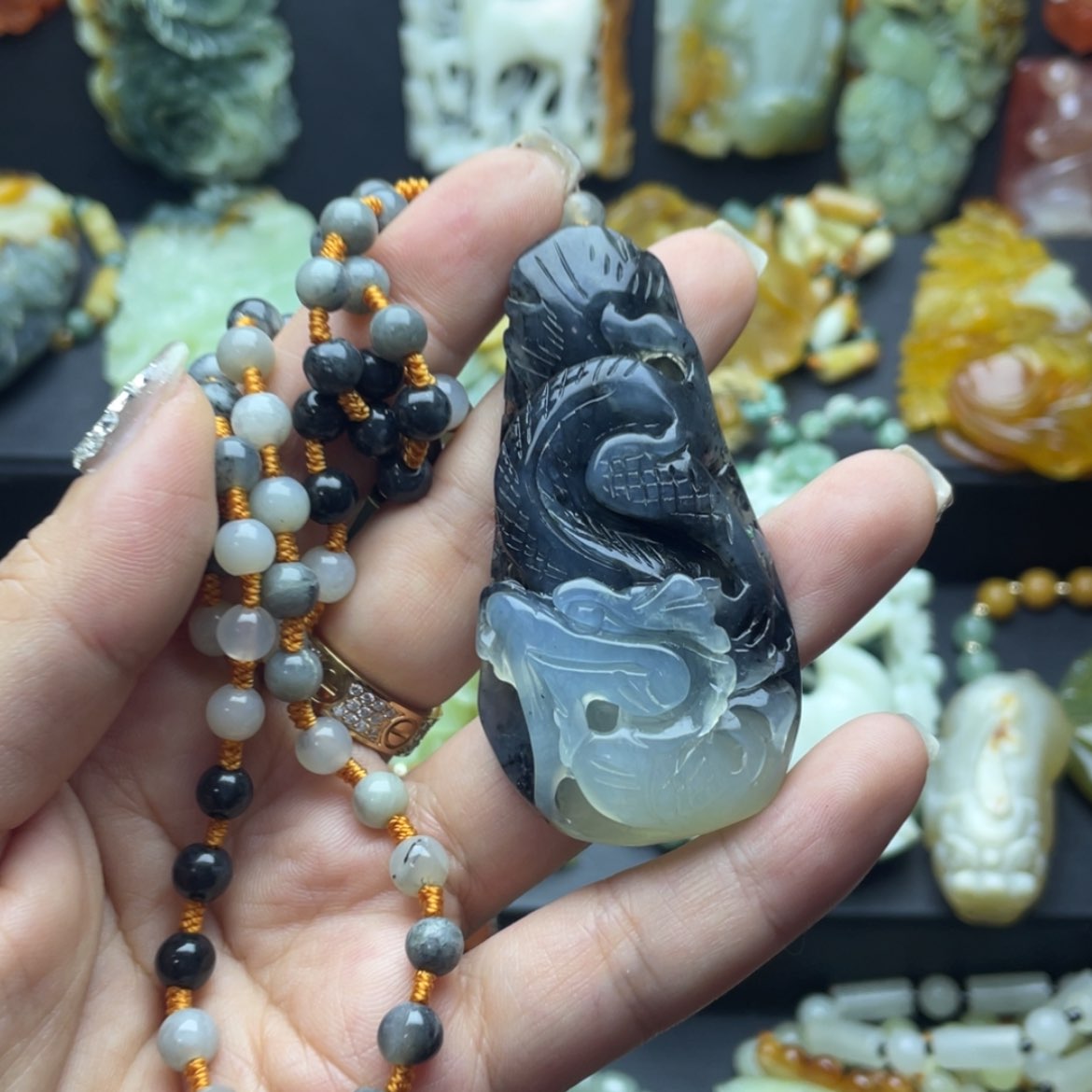 【闪购商品】蛇纹石玉颈饰未镶嵌