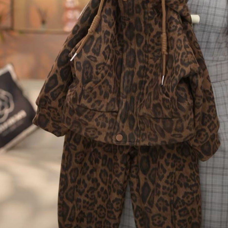 儿童冬季加绒加厚豹纹套装2025新款洋气酷帅冬季洋气时尚两件套潮
