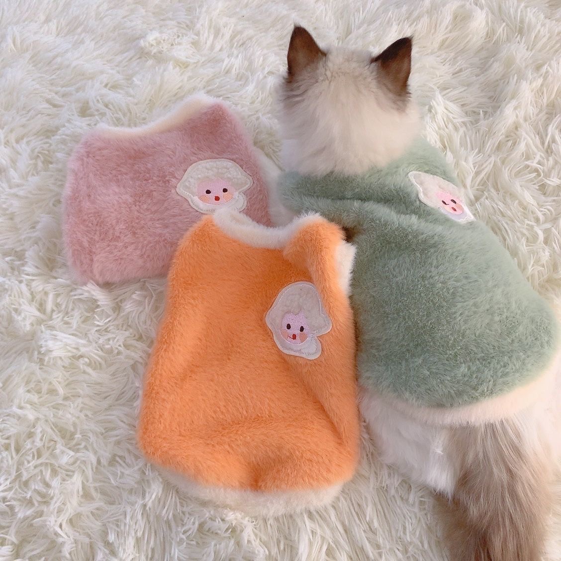 可爱秋冬季猫咪衣服小型幼犬保暖加厚背心防掉毛布偶宠物狗狗衣服