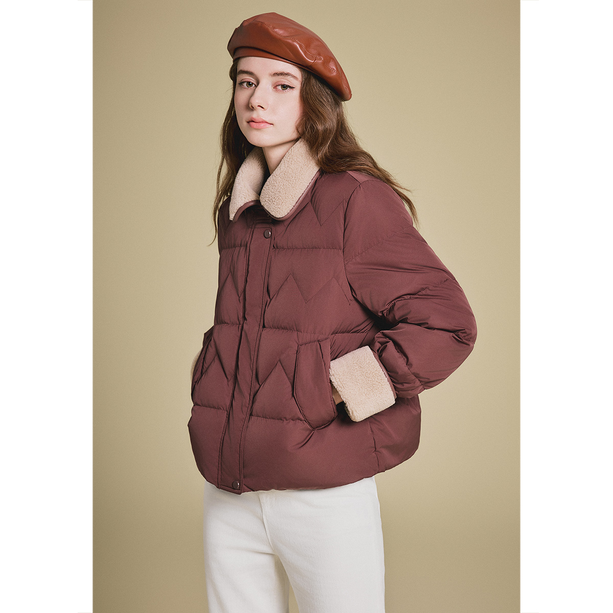 【新国标羽绒】【蚕丝羽绒】诗篇简约翻领拼接冬季短款羽绒服女2025冬