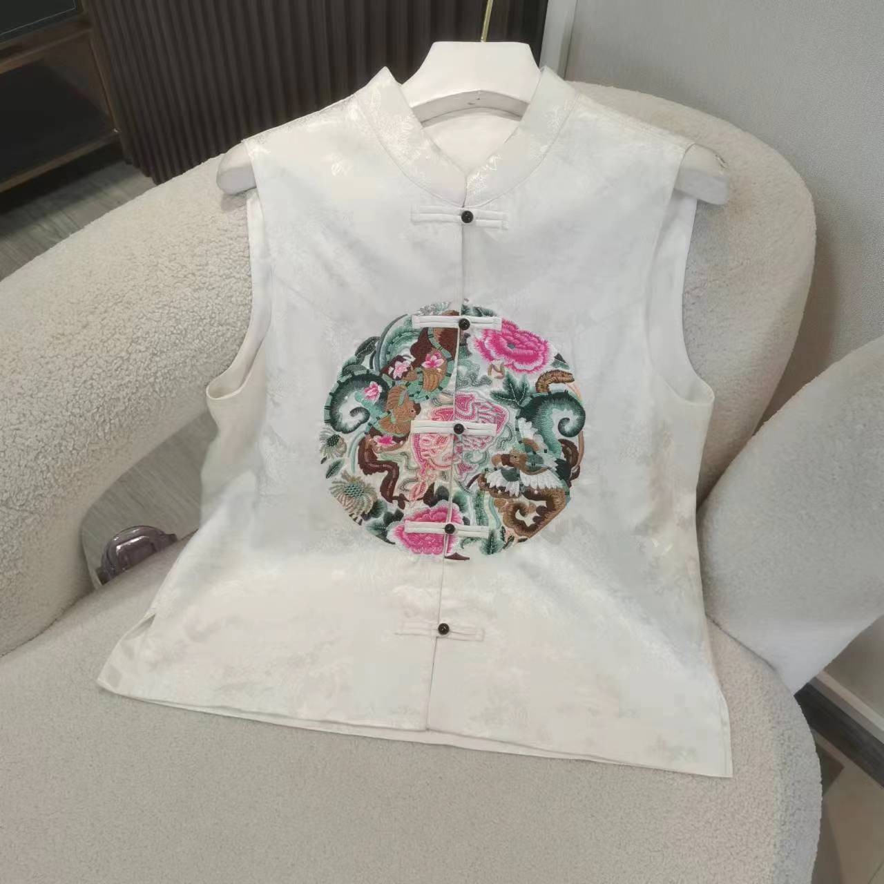 【丝意竹】6788提花抗皱面料手工刺绣盘扣复古中国风马甲