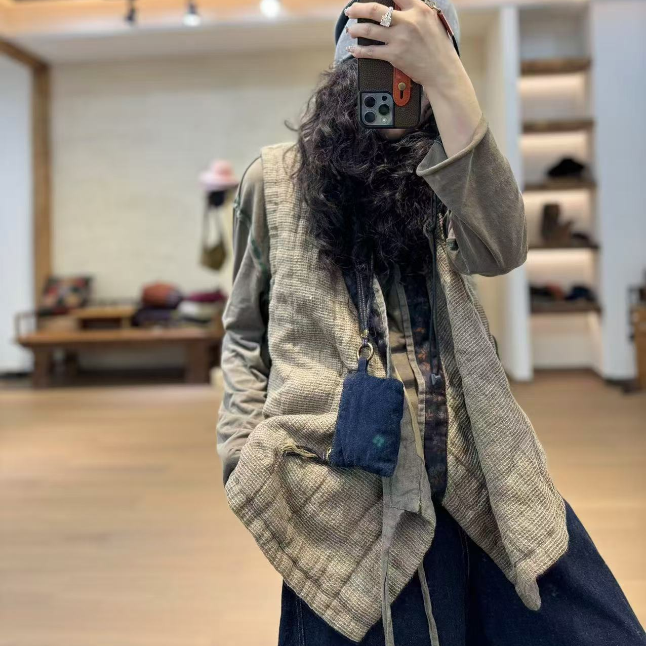 忆古衣牧了然原创设计气质复古粗麻斜襟系带棉马甲240911