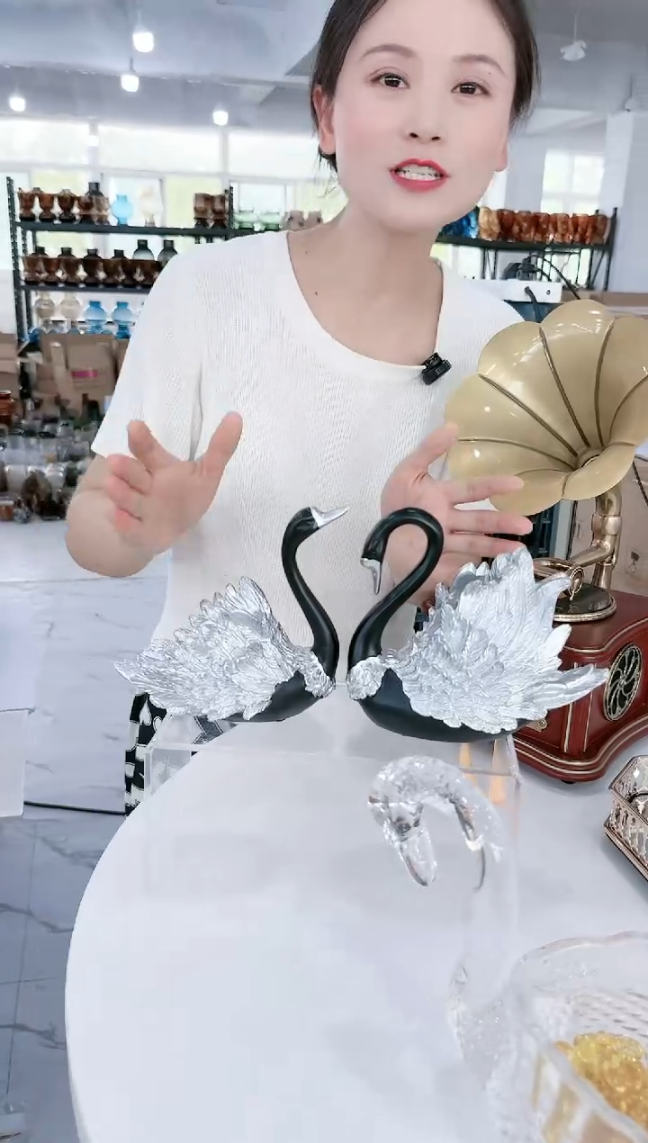 【闪购商品】 蒂兰轻奢家居-天鹅摆件一对