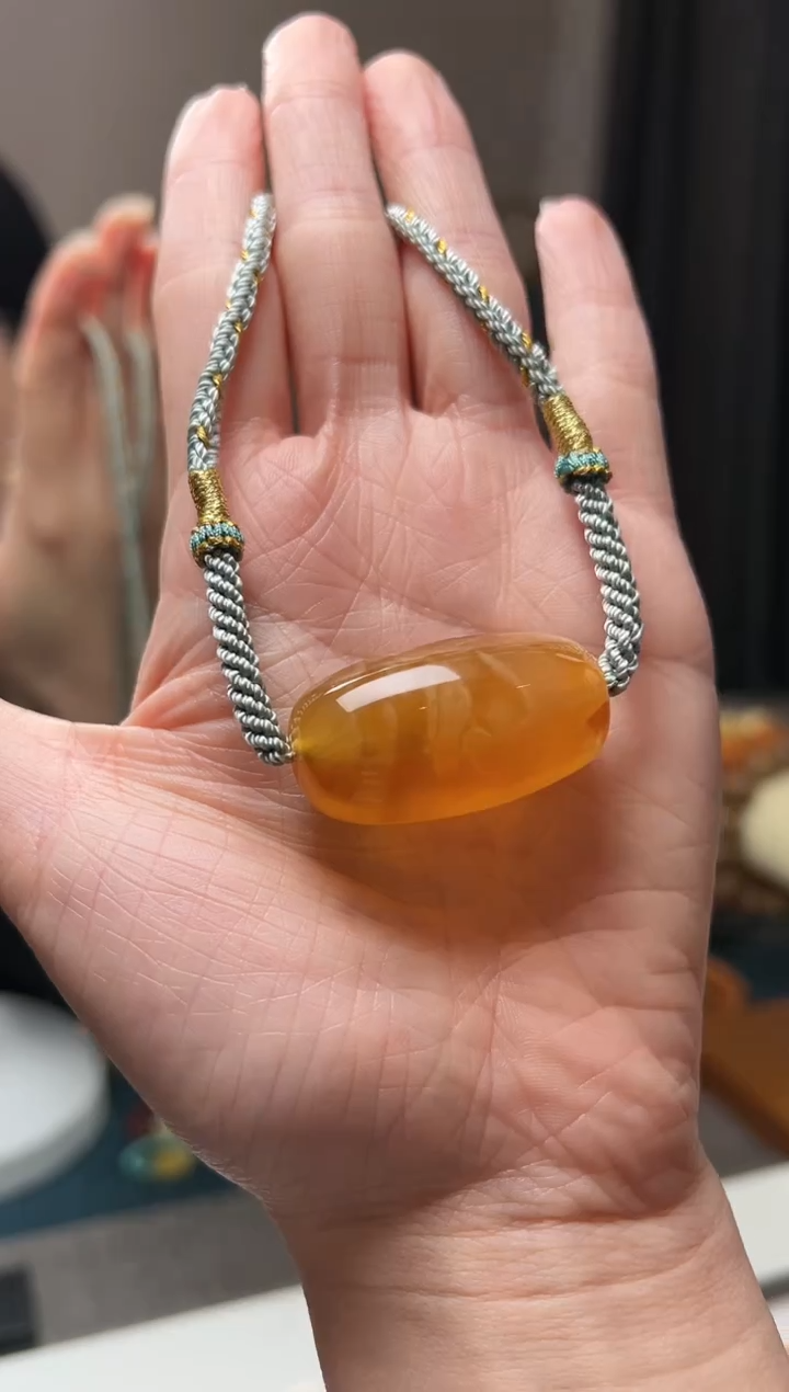 【闪购商品】琥珀颈饰未镶嵌桶珠