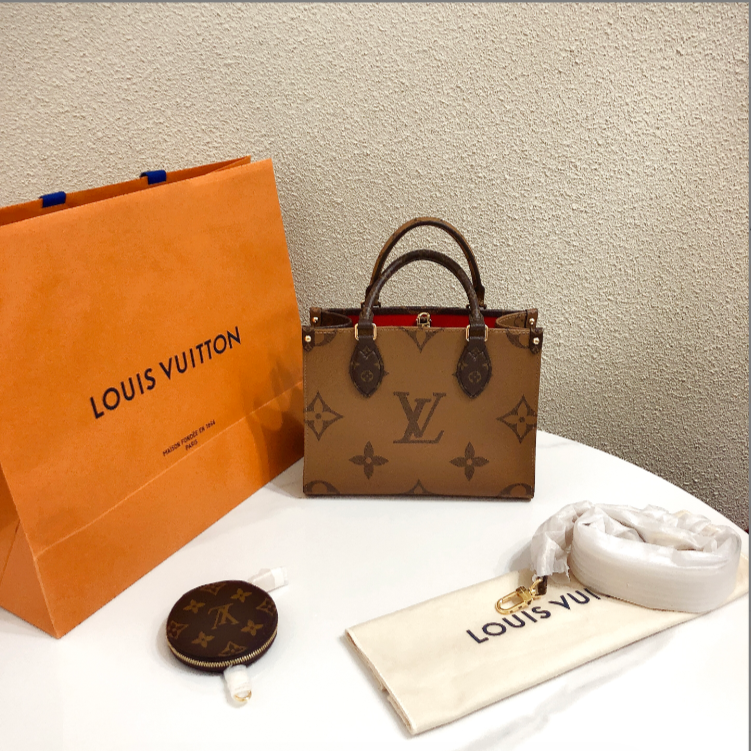 99新 LouisVuitton/路易威登 蔚蓝/onthego小号 斜挎包 闲置