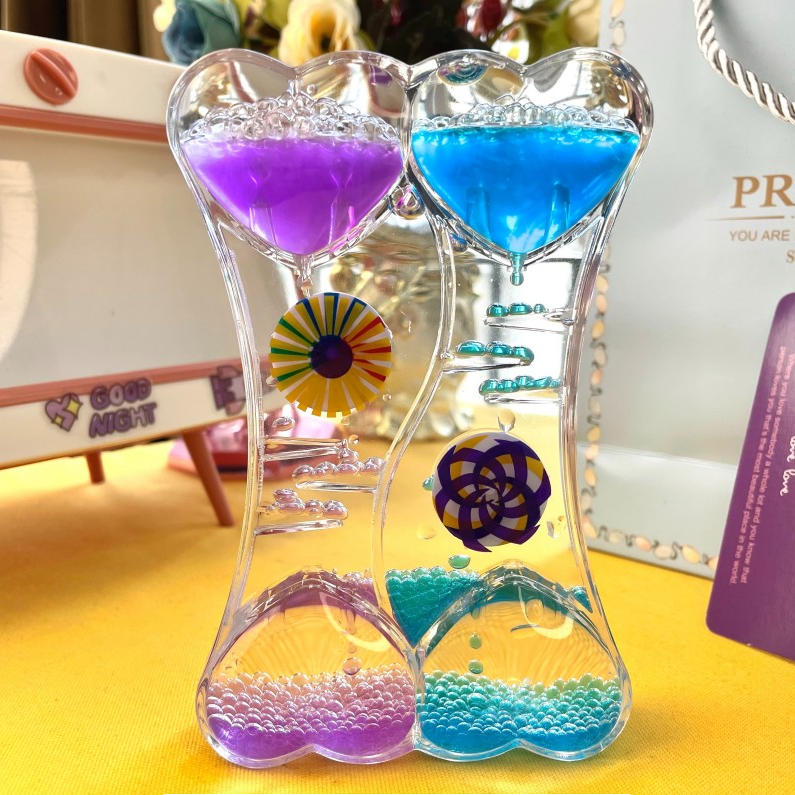 浪漫爱心摆件网红沙漏精美装饰品创意玩具送孩子心动礼物