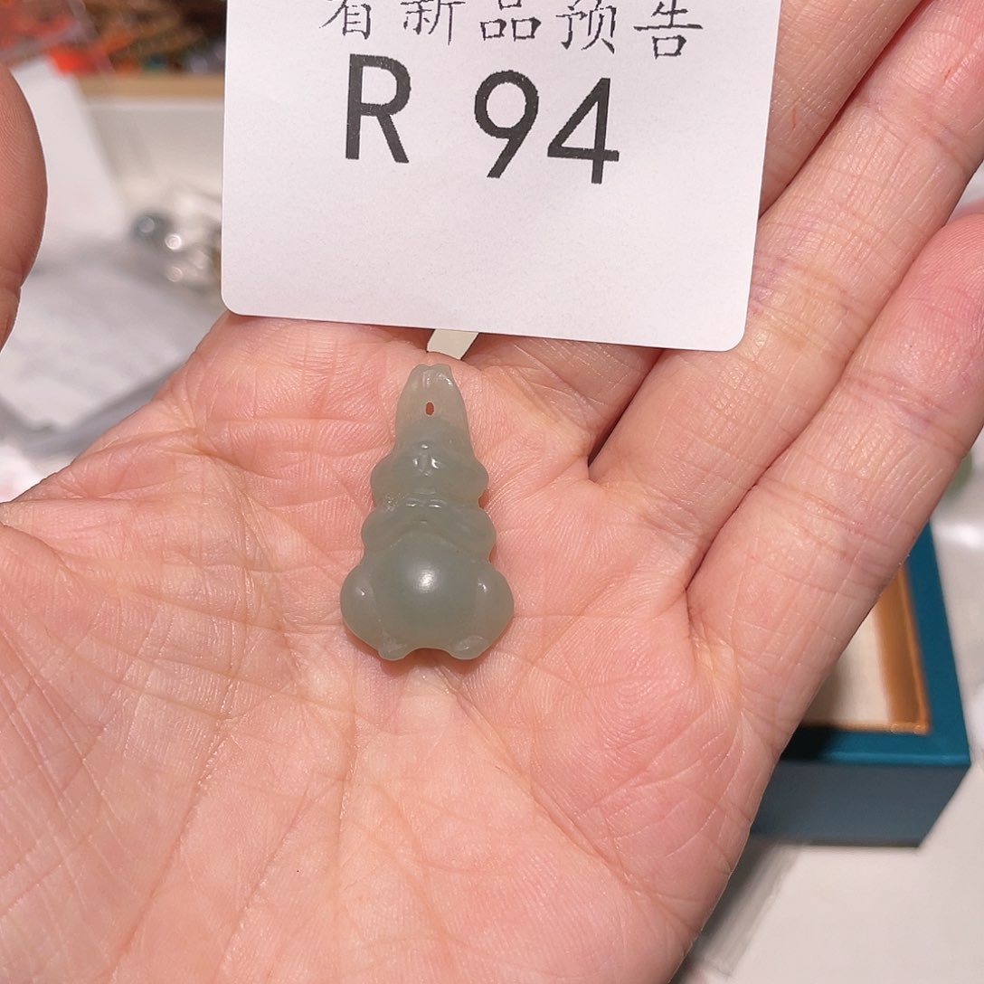 和田玉珠宝半成品未镶嵌R94