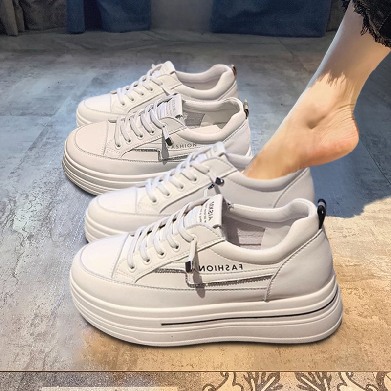 内增高小白鞋女款2024新款秋冬厚底高级感网红懒人休闲软底板鞋