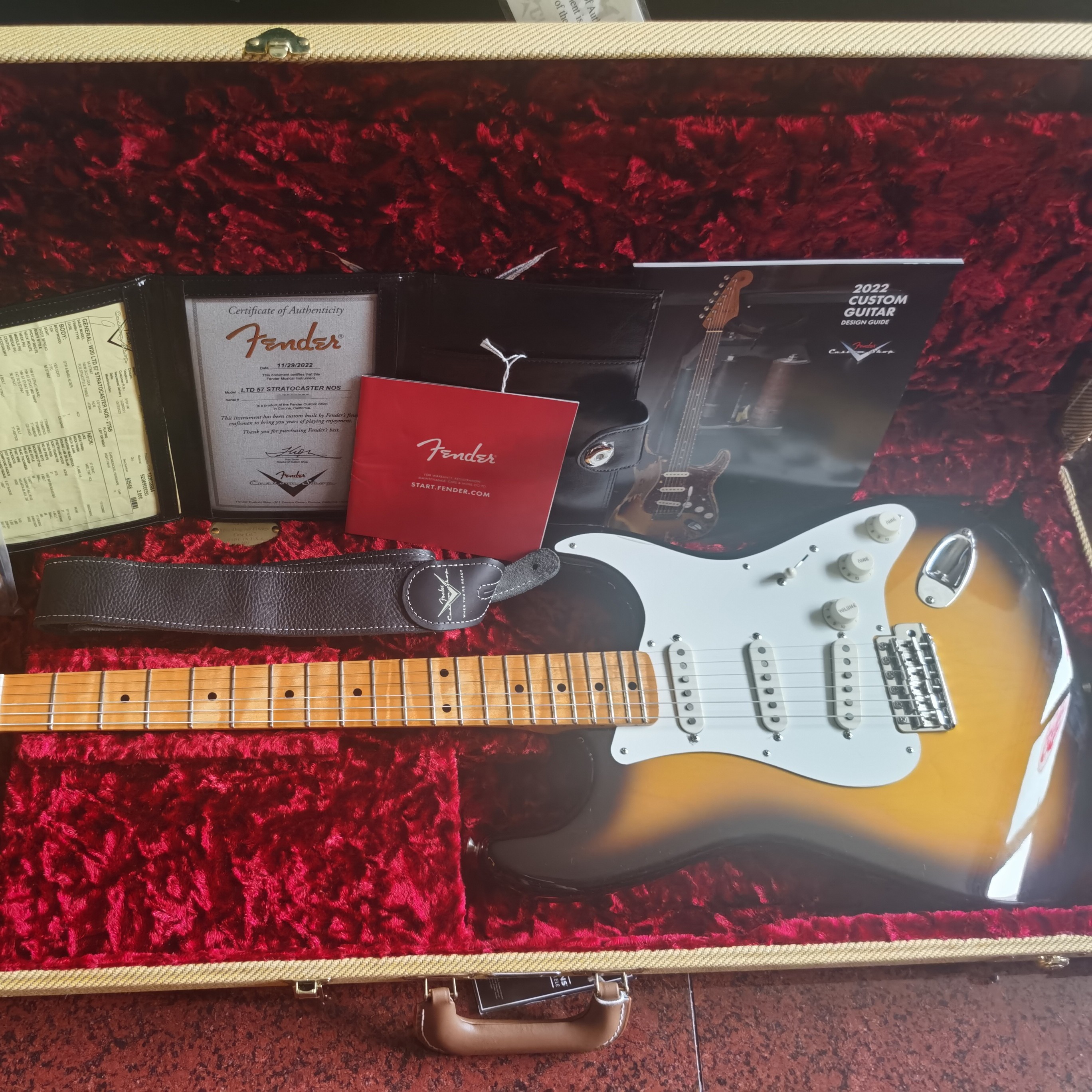 Fender CS LTD 57 Stratocaster 2022年电吉他