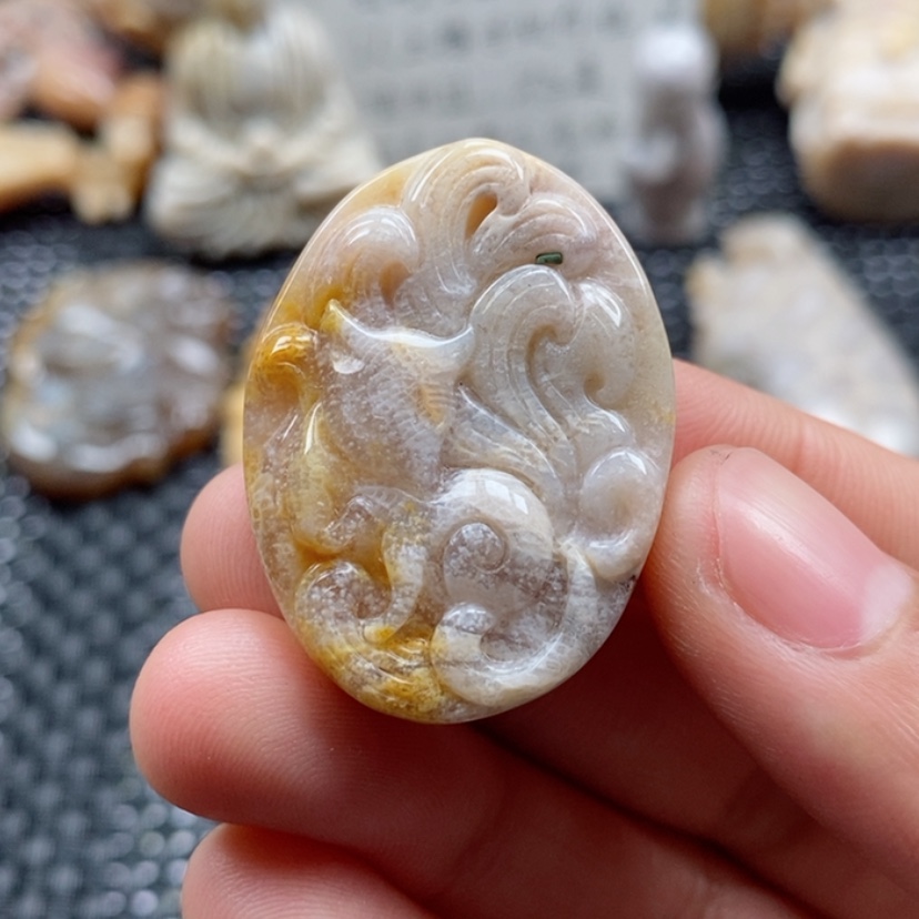 【闪购商品】硅化珊瑚（珊瑚玉）颈饰未镶嵌清***A