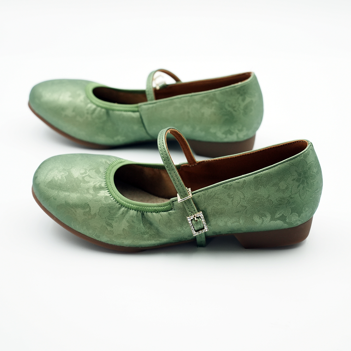 舞大东女鞋平底百搭休闲广场舞拉丁舞摩登舞鞋绿色气质时尚真皮