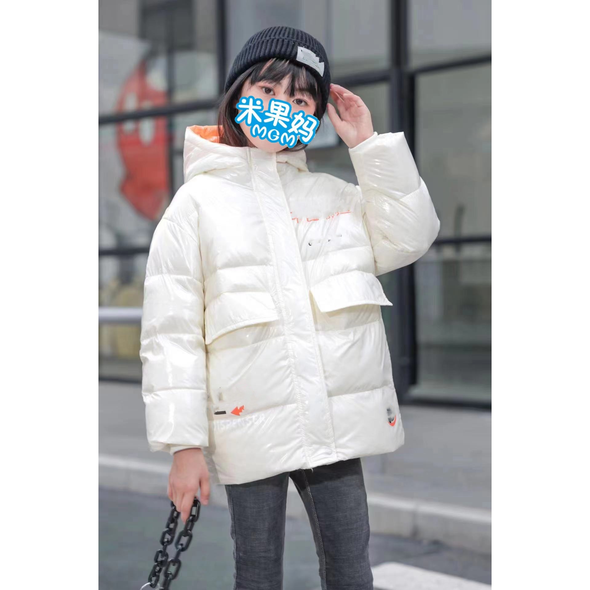 儿童冬季新款时尚连帽休闲羽绒服D4873