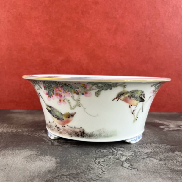 釉上粉彩花鸟手工陶瓷。内口17外口19.3内高6.3外高7.8