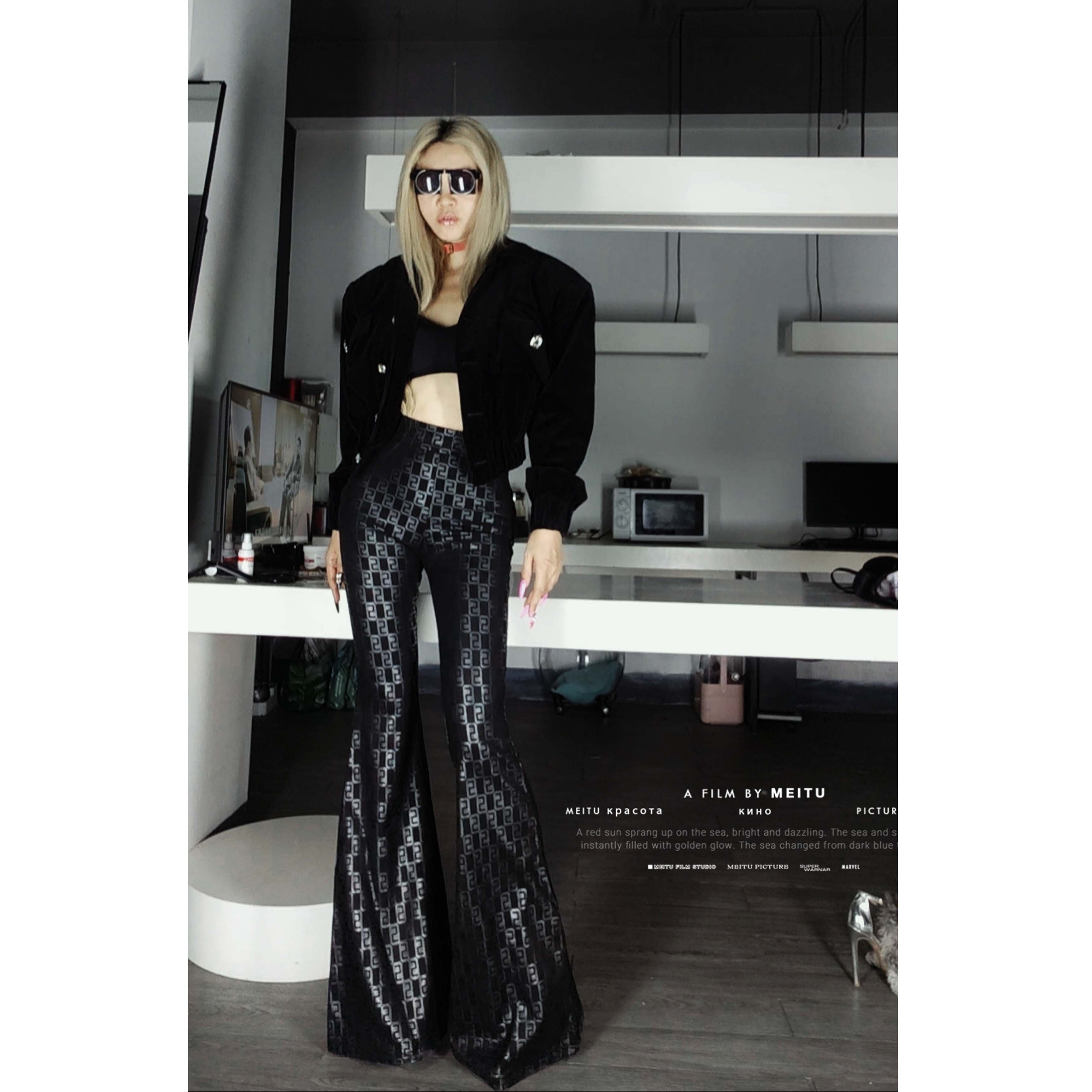 【不是皮裤】AOAOMISSSHOP鳌鳌家黑色字母印花大喇叭长裤