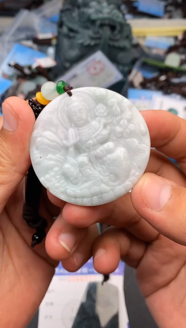 【闪购商品】翡翠颈饰未镶嵌多人