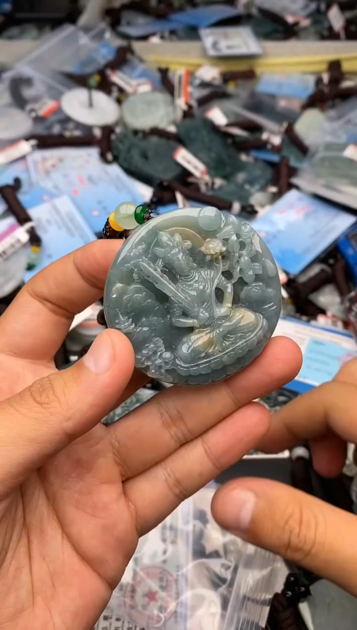【闪购商品】翡翠颈饰未镶嵌多人