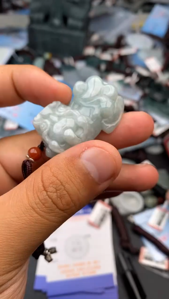 【闪购商品】翡翠颈饰未镶嵌多人