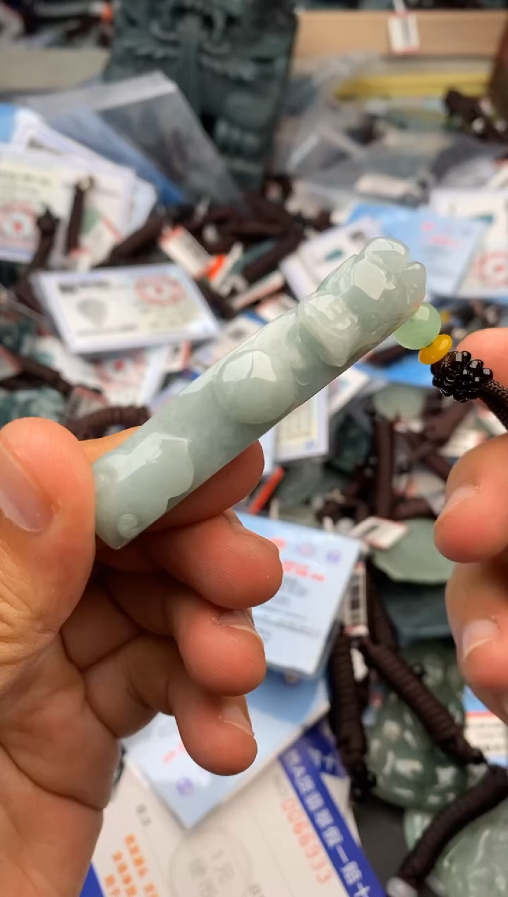 【闪购商品】翡翠颈饰未镶嵌多人