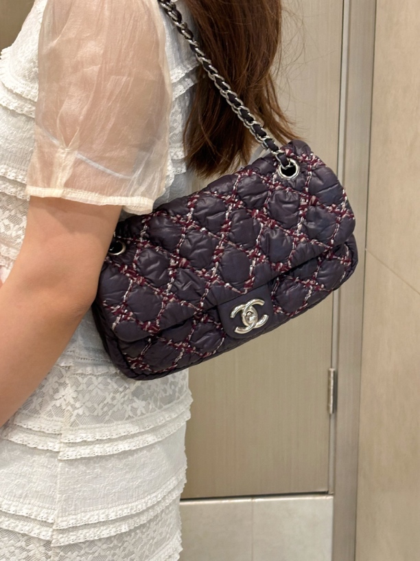 95新 Chanel/香奈儿 cf泡芙外缝线单肩包