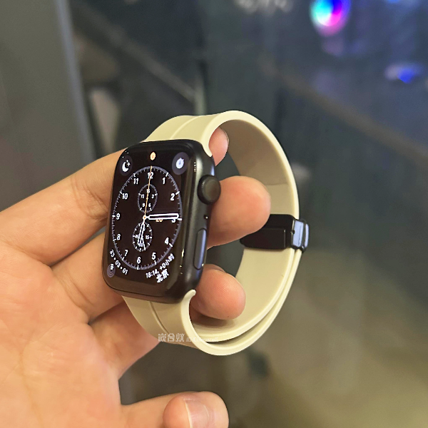 适用苹果iwatch磁吸扣硅胶表带apple watchSE987/Ultra折叠扣表带