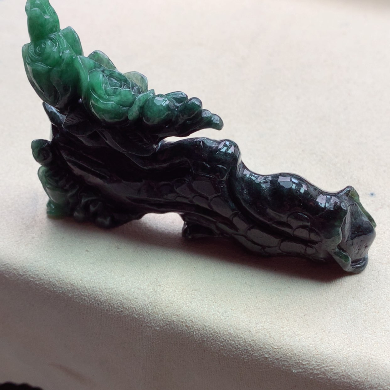 【闪购商品】翡翠吊坠未镶嵌陆*