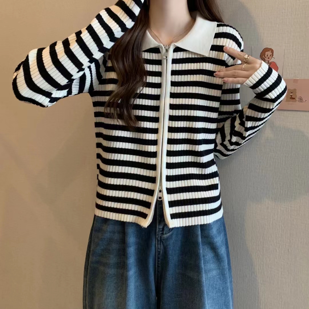2023新款秋冬翻领条纹撞色针织设计感女韩版拉链显瘦洋气开衫长袖