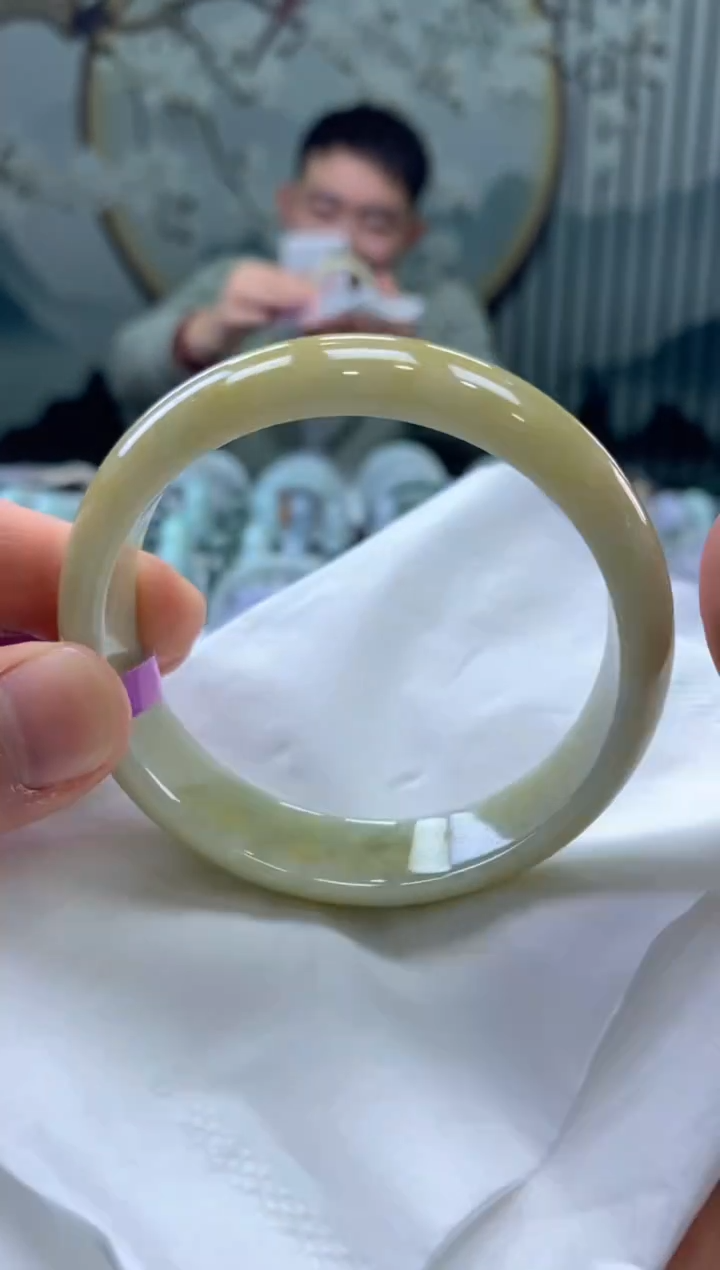 【闪购商品】翡翠手镯未镶嵌001759