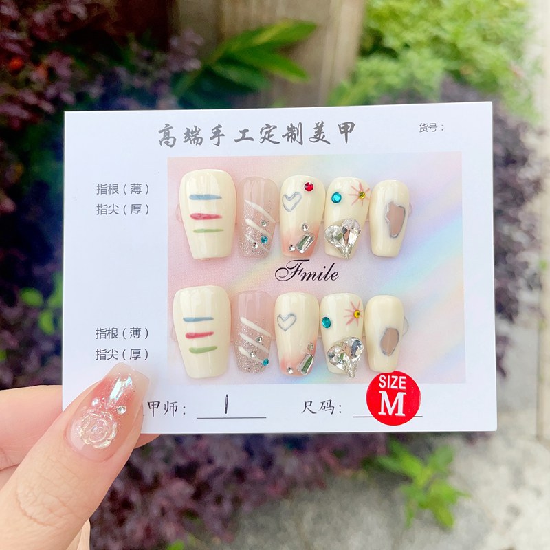 【实拍】纯手工穿戴甲复古可爱y2k千禧辣妹手绘美甲短款百秋冬新款