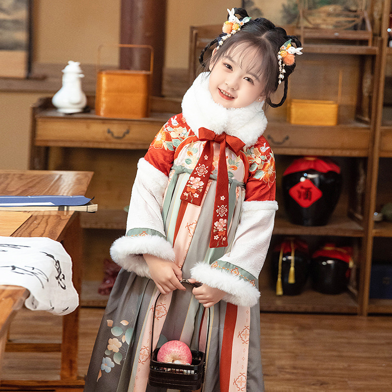 冬季女童汉服2024新款拜年服秋冬款儿童古装中国风唐装加厚汉服