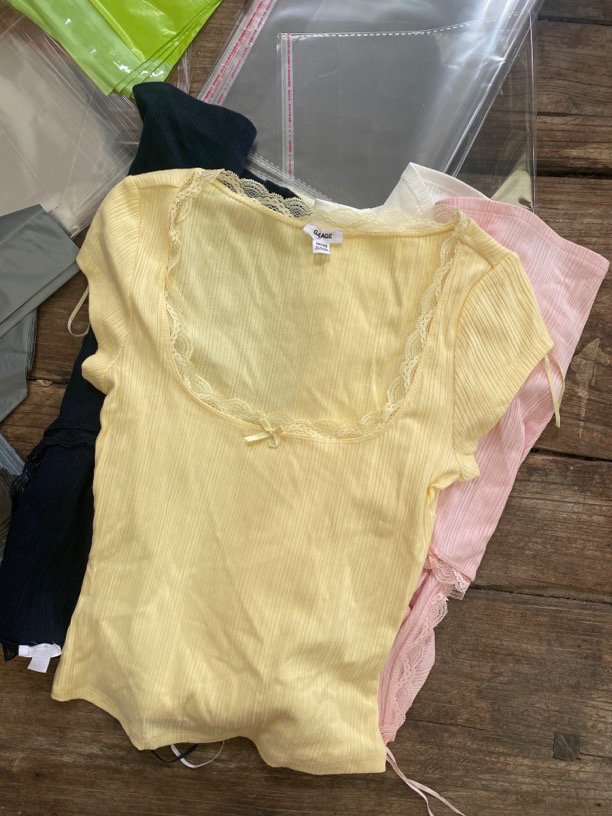 黑色蕾丝边短袖T恤女夏季修身打底衫甜辣妹上衣