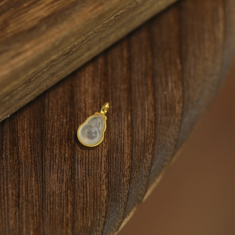 麦麦【元清】天然翡翠+18K金配件 翡翠白冰葫芦 吊坠 多样性发一