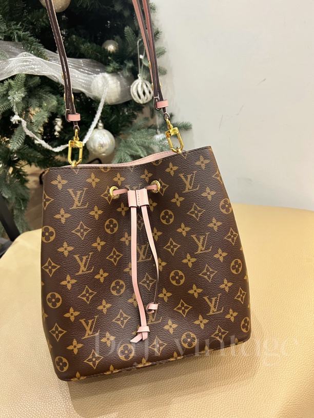 95新 LV 大吉中古/Lv粉水桶单肩包