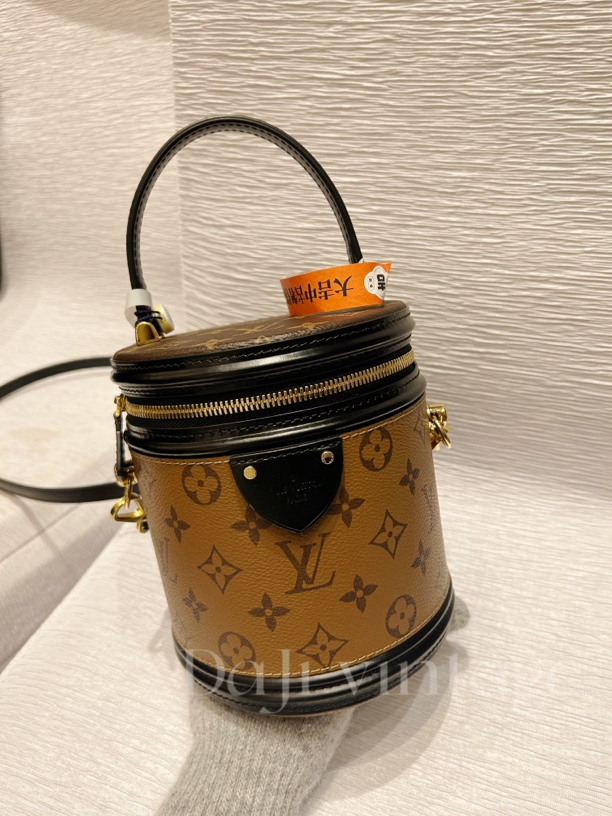 95新 LV 大吉中古/Lv发财桶手提斜挎包
