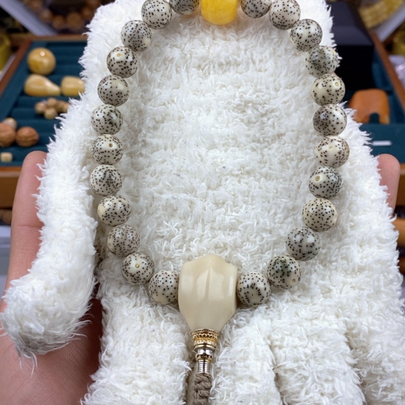 【闪购商品】琥珀吊坠(不含链)未镶嵌小****了