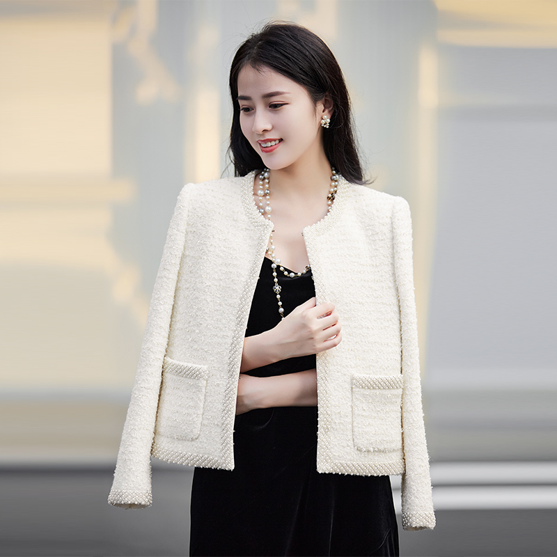 【Klaus Wu】长袖白色短款时尚休闲百搭气质小香风短外套TVDC377