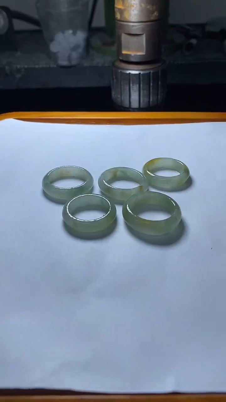 【闪购商品】翡翠戒圈未镶嵌多样性发一件