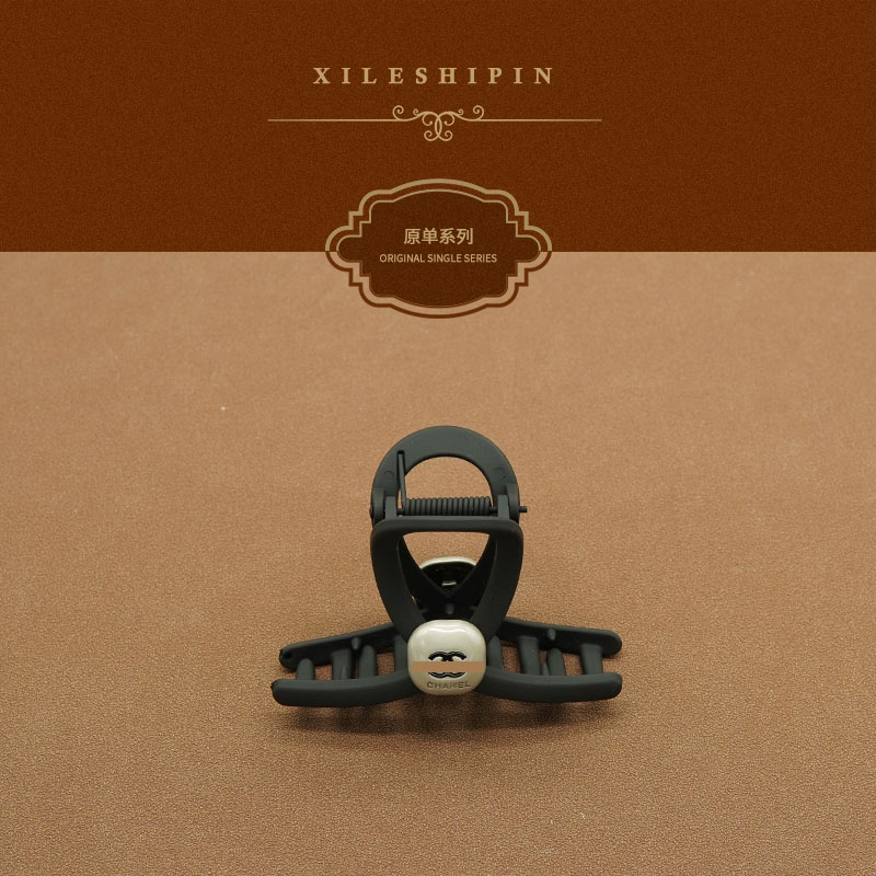 肤感磨砂中号鲨鱼夹子 - 9908