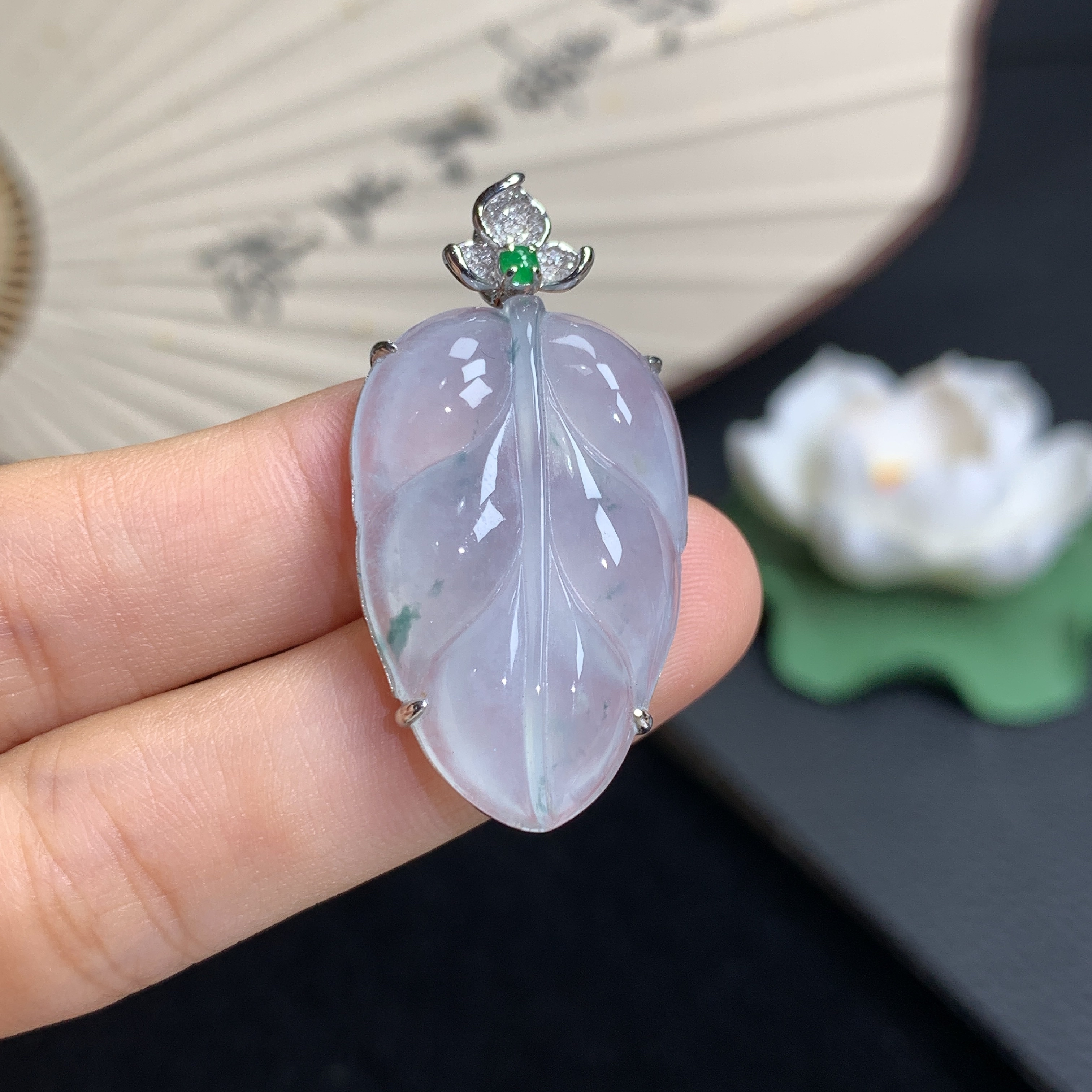炯炯翡翠 18K金镶嵌冰胶飘花叶子吊坠 缅甸天然A货翡翠