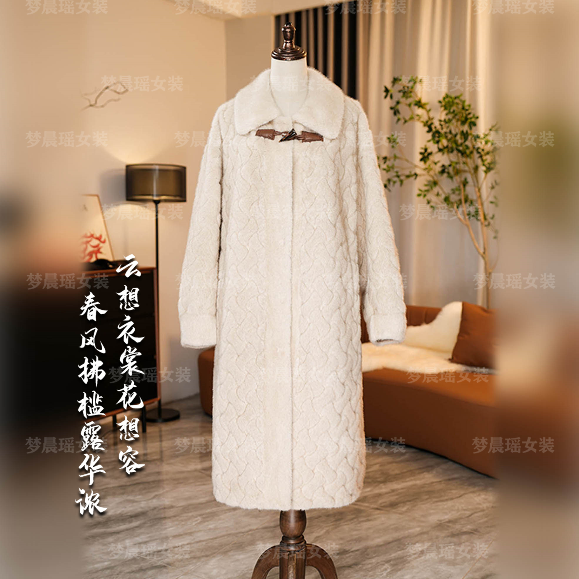 2024年冬季新款轻奢毛皮体一保暖气质精致百搭短款连帽时尚外套