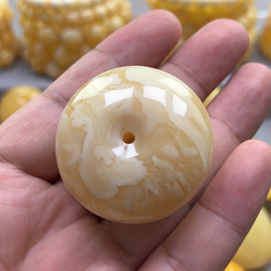 琥珀颈饰未镶嵌吊坠