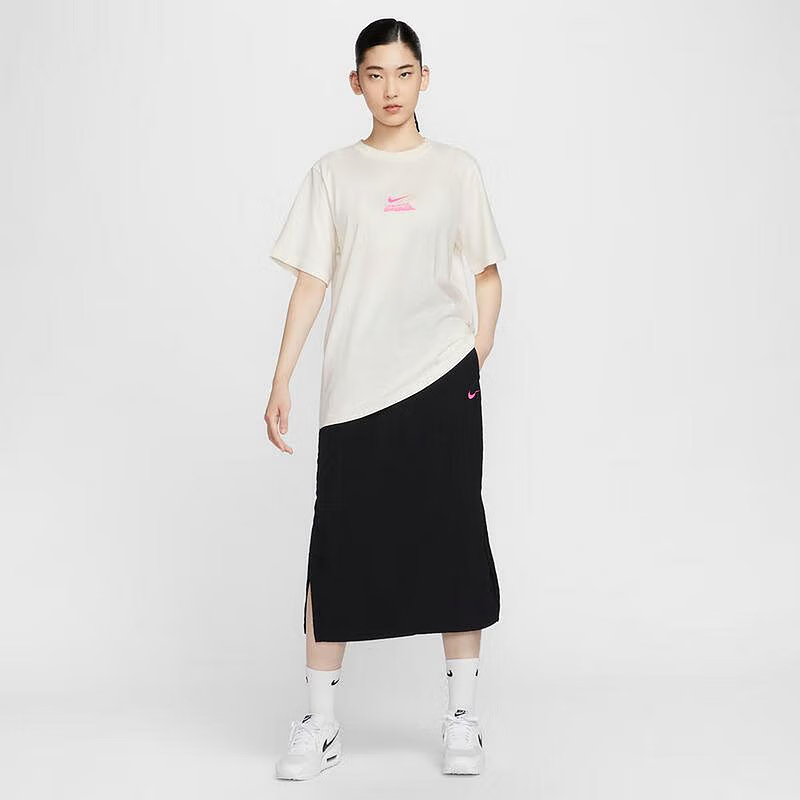 耐克（NIKE）Sportswear Essential 女子T恤HM4625-133