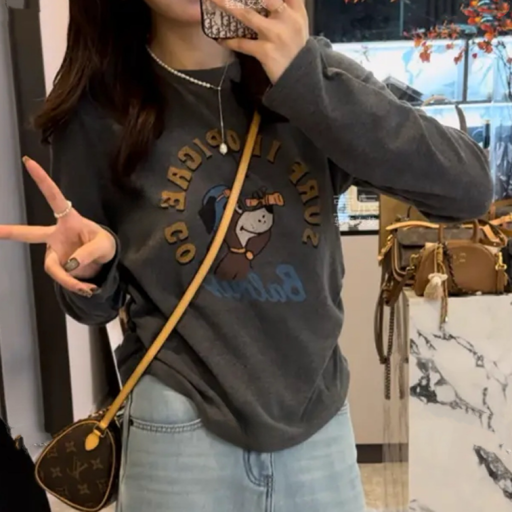 小狗T恤秋冬韩版圆领时尚洋气百搭设计感收腰长袖T恤女士打底衫