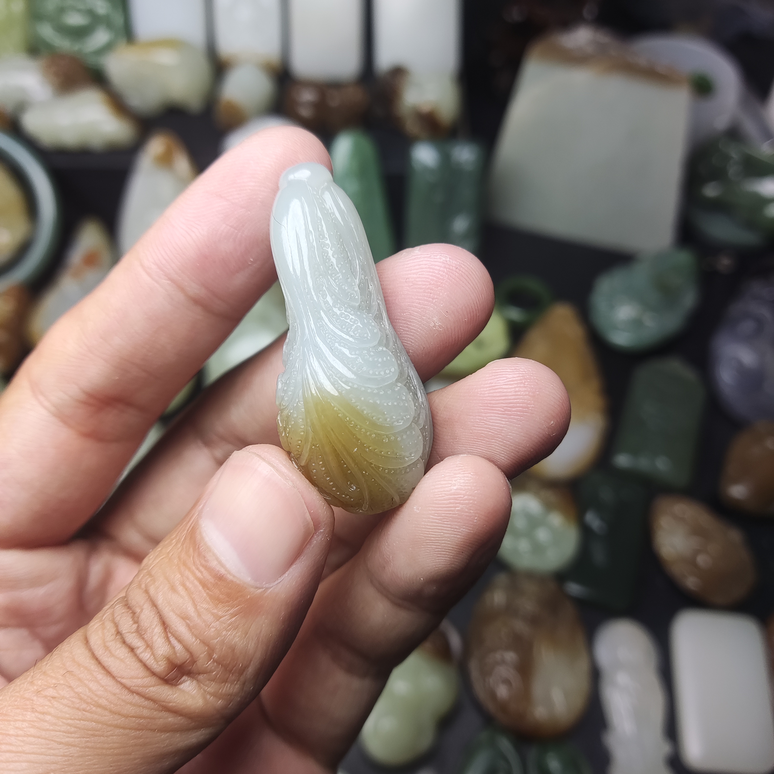 和田玉新疆且末糖白白菜吊坠