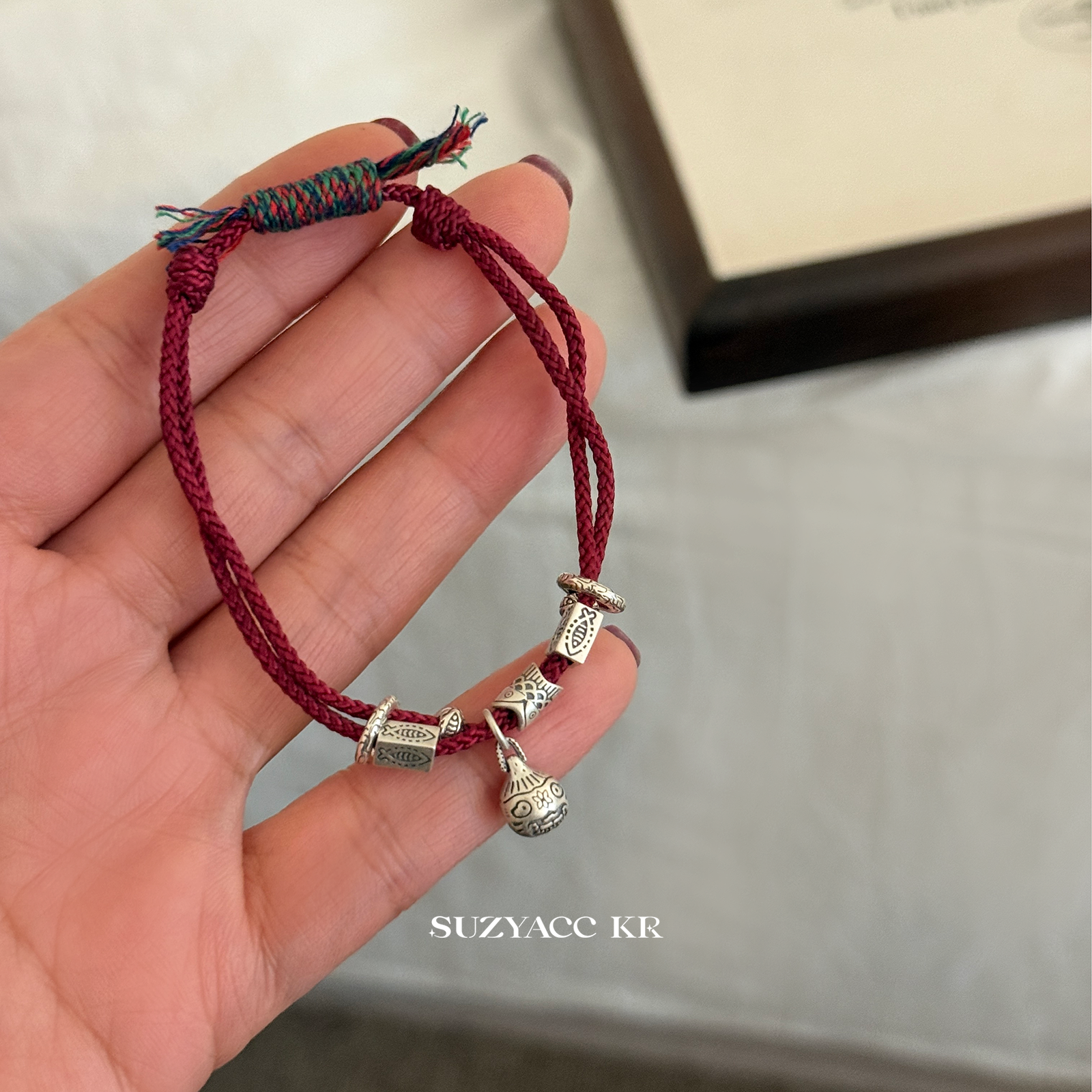 Suzyacc Kr 925银手链 做旧纯银吞金兽红绳手链C2215